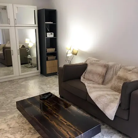 Vif2 - Studio Avec Terrasse Vue Jardin Et Tennis De Cannes